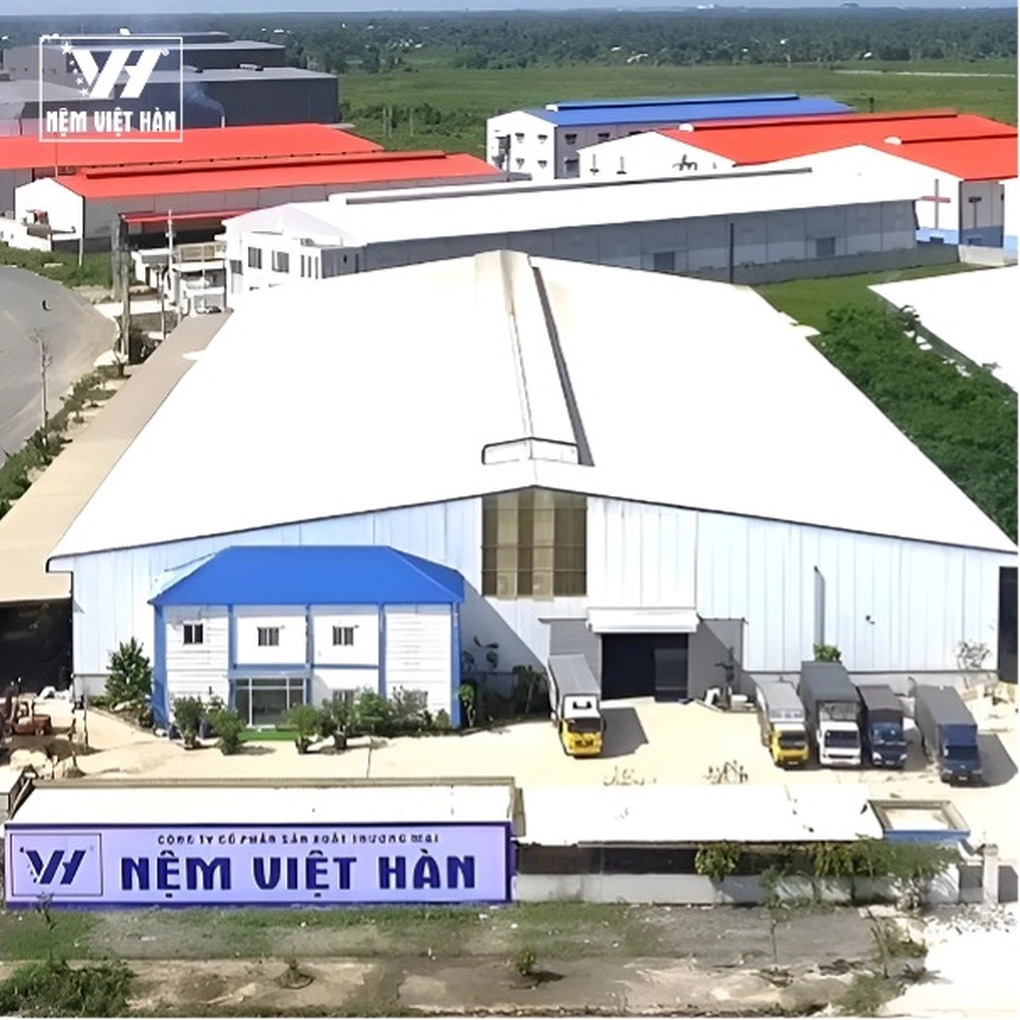 Nhà máy sản xuất quy mô lớn - sản phẩm đa dạng